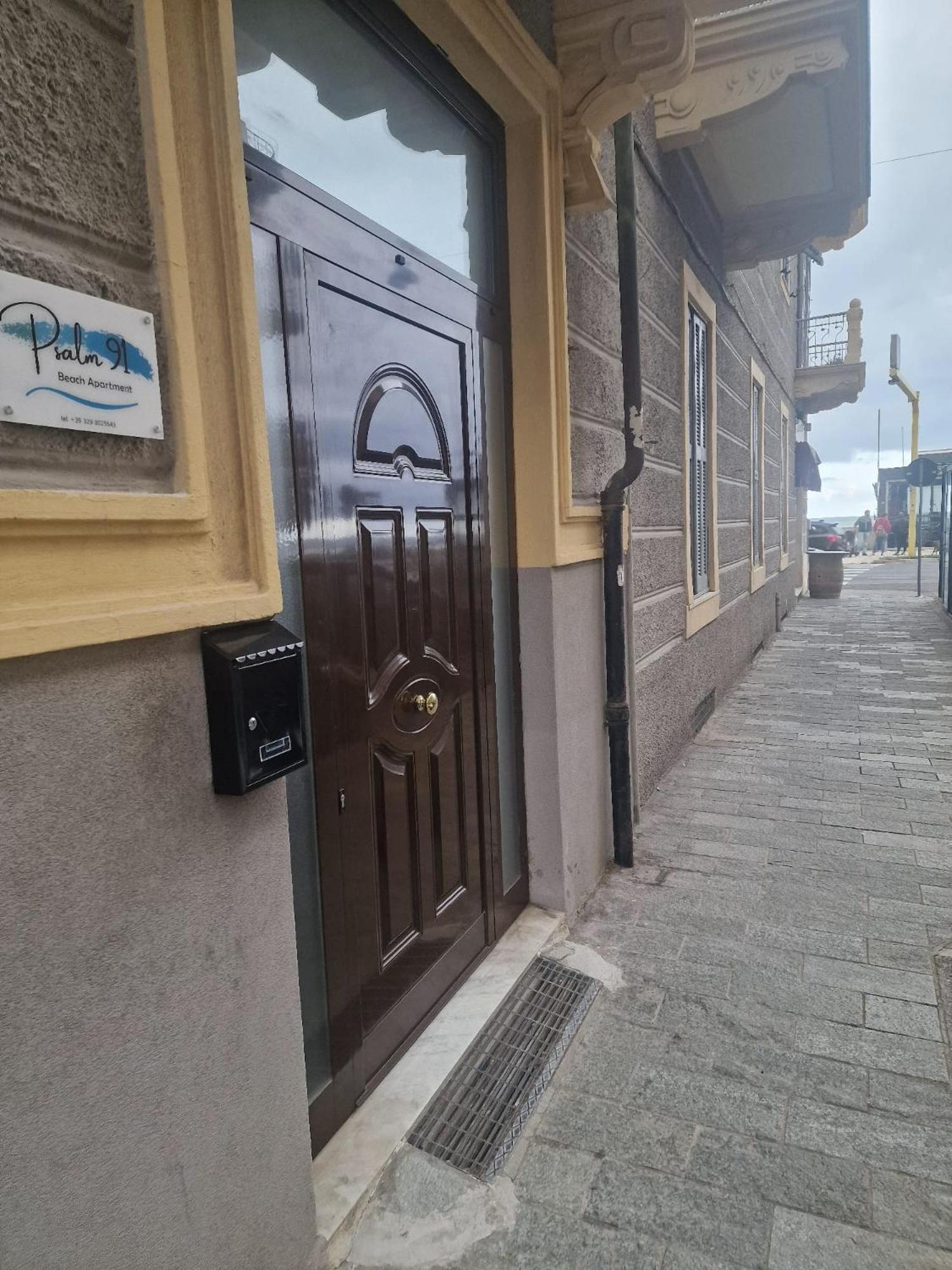 Appartamento Psalm 91 Savona Esterno foto
